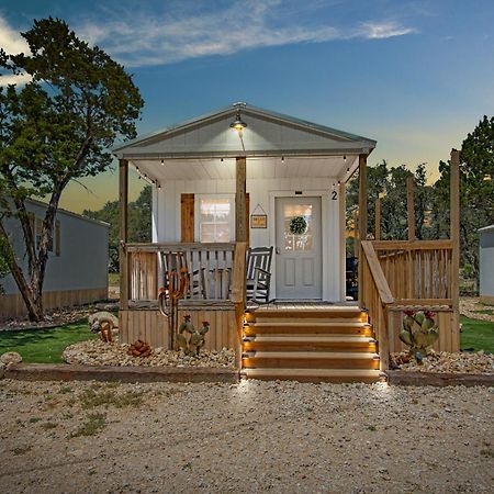 Lucky Star Ranch - Stargazer Hotel Tarpley Kültér fotó
