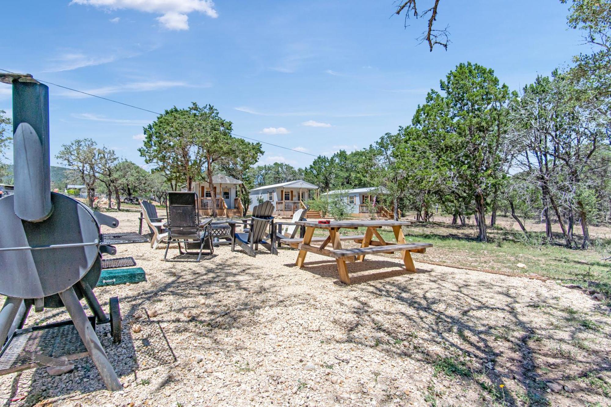 Lucky Star Ranch - Stargazer Hotel Tarpley Kültér fotó