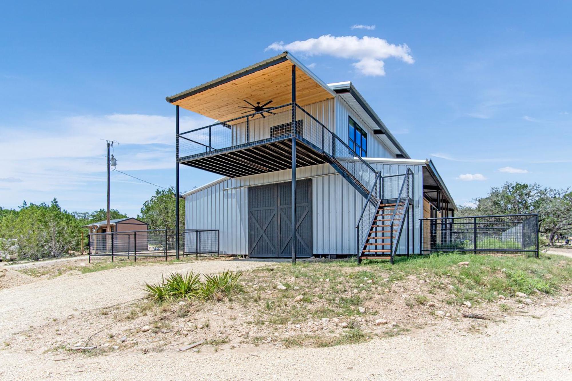 Lucky Star Ranch - Stargazer Hotel Tarpley Kültér fotó